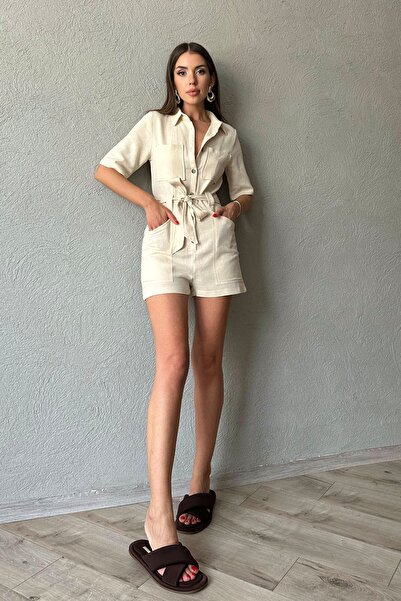Seda Yalçın Atelier Naturel Düğmeli Kuşaklı Kısa Tulum