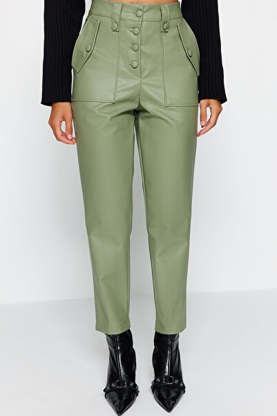 Trendyol Collection Zöld sárgarépa szőtt műbőr nadrág - elöl gombos, limitált kiadás TWOAW22PL0083