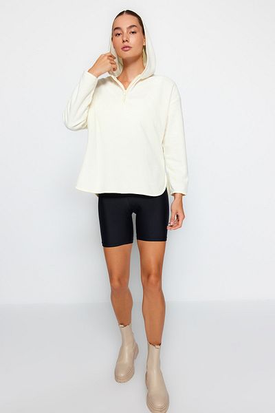 Trendyol Collection Ecrufarbenes, dickes Fleece-Sweatshirt mit Kapuze und Reißverschluss in Übergröße/weiter Passform, gestrickt TWOAW22SW2063