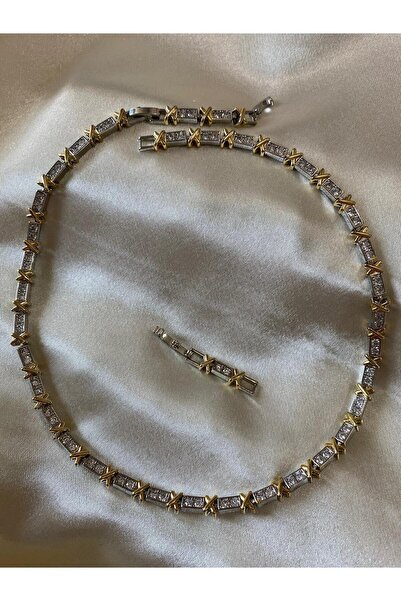 Hatko Kuyumculuk Tiff.co XOXO Model döküm kolye HTK0001