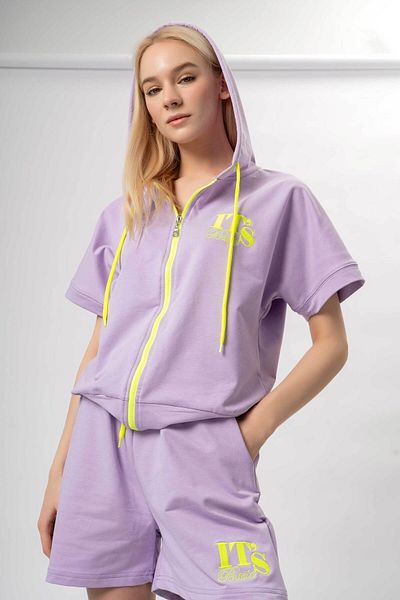 its basic Women's Lilac Color Printed Hooded Zippered Half Sleeve Sweatshirt