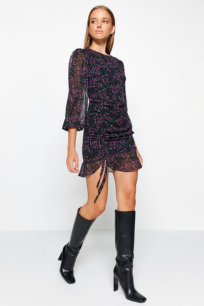 Trendyol Collection Υφαντό χειμωνιάτικο φόρεμα - Λεπτομέρεια ροζ φούστα, TWOAW22EL0700