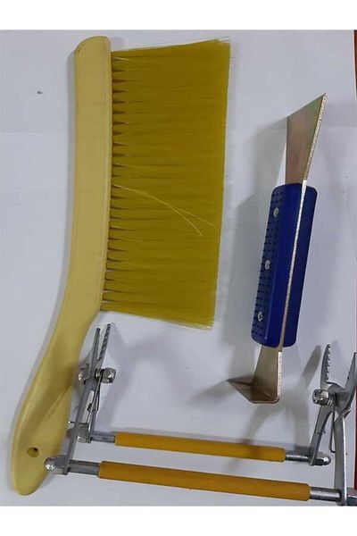 Atarlar Bal Beekeeper Hand Tools (Brush + Frame Tongs + Scraping Iron)