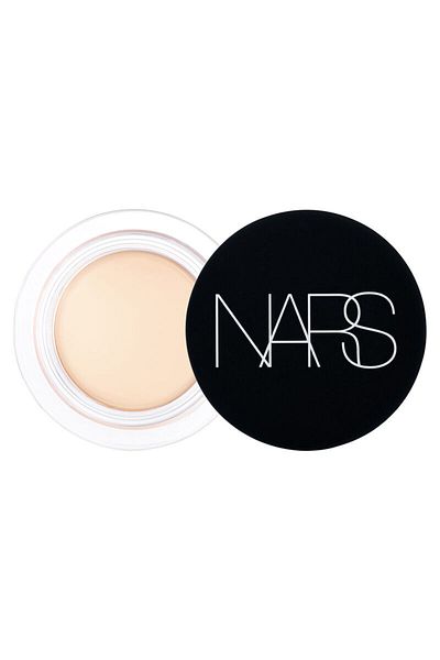Nars SOFT MAT HIGH CONCEALER with Hyaluronic Acid and Vitamins A, C and E