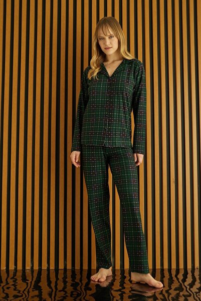 Temporium طقم بيجامة نسائي من جلد الغزال بأكمام طويلة منقوش باللون الأخضر