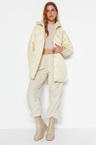 Trendyol Collection Vodoodpudivé Ecru Oversize Gate Coats Prošívané TWOAW22MO0024