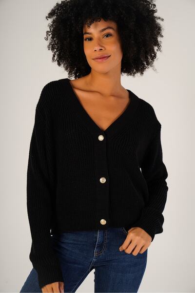 Trist Star سترة نسائية سوداء محبوكة برقبة على شكل حرف V مصنوعة من القطن بنسبة 100%