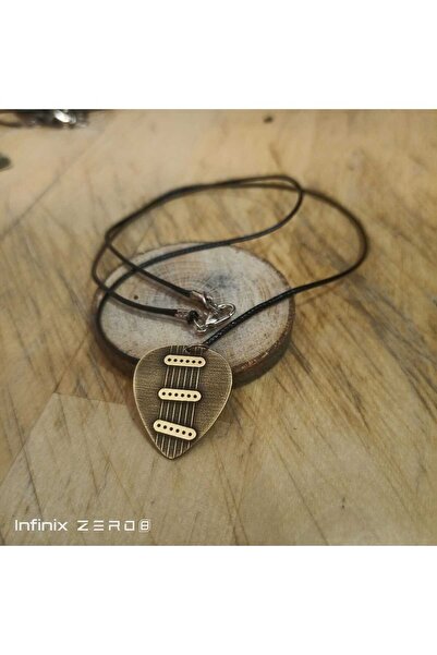 luffy design قلادة جيتار ستروتاكاستر بيكجوارد مع سلسلة مغناطيسية معدنية ذهبية...