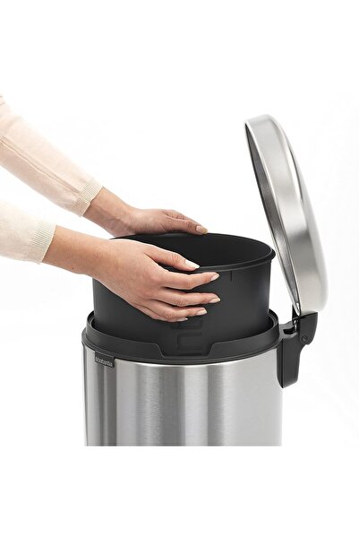 Brabantia Brabantia 20 Lt Pedal Steel Garbage Bin