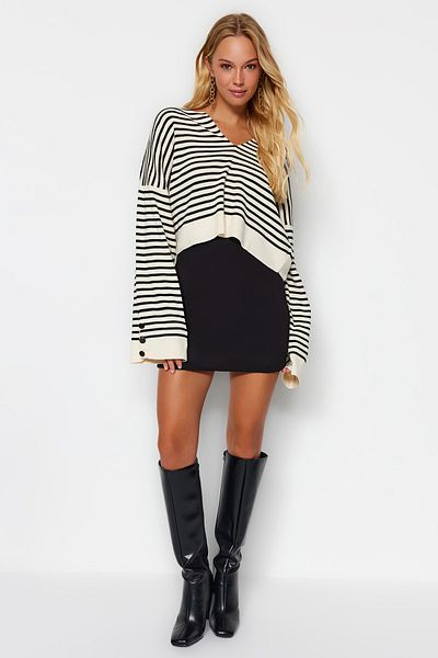 Trendyol Collection Ecru Wide Fit Striped Knitwear Sweater TWOAW24KZ01080