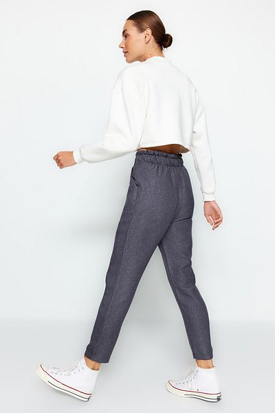 Trendyol Collection Anthrazitfarbene, gewebte Zigarettenhose TWOAW21PL0316