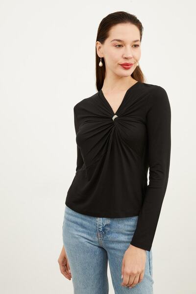 Hanna's by Hanna Darsa بلوزة نسائية بأكمام طويلة ورقبة على شكل حرف V مطرزة