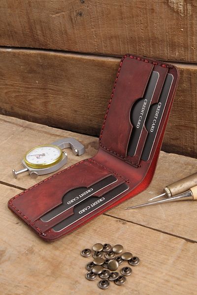 New Coast Leather 1900's Genuine & Real Leather 100% Handmade Red Small Men's Wallet