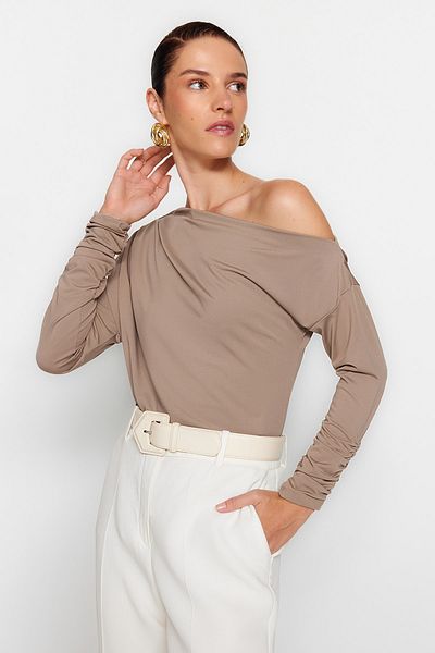 Trendyol Collection Βιζόν ασύμμετρος γιακάς Flowy ελαστική πλεκτή μπλούζα TWOAW21BZ1383