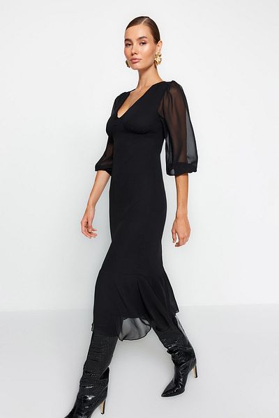 Trendyol Collection Černé midi tkané šaty s výstřihem do V TWOAW24EL00400
