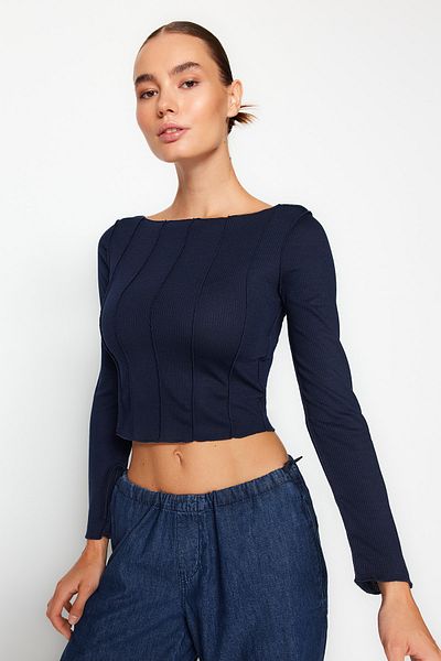 Trendyol Collection Námořnická modř Detailní prošívání Carmen s límečkem TWOAW24BZ00127