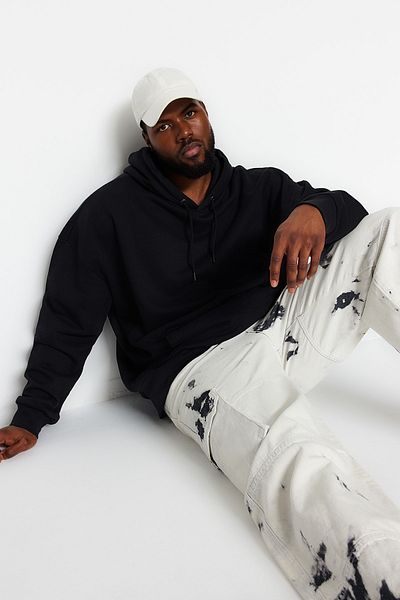 Trendyol Collection Schwarzes Fleece-Shirt in Übergröße – Kapuzenpullover, weit geschnitten TMNAW24AO00013