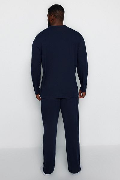 Trendyol Collection Marineblaues, normales, bedrucktes, gestricktes Pyjama-Set in Übergröße TMNAW24AI00000