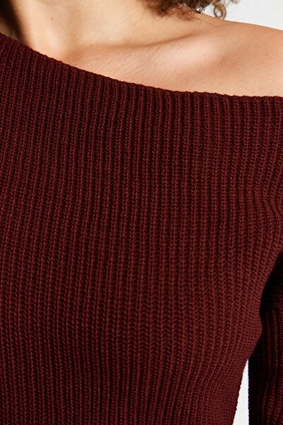 Trendyol Curve Claret Red Ασύμμετρο Λεπτομερές Πλεκτό Φόρεμα TBBAW24AH00002