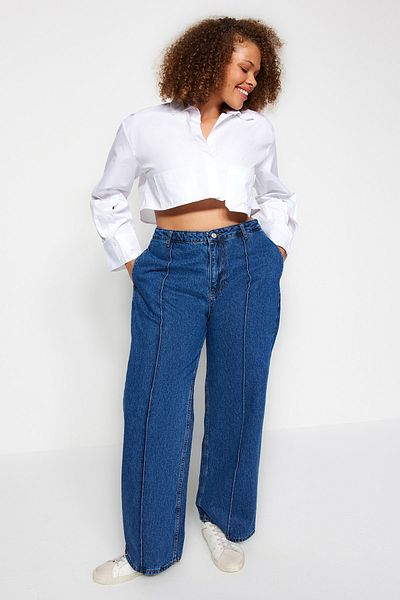 Trendyol Curve Dunkelblaue, gerippte, weit geschnittene Jeans mit hoher Taille TBBAW23CJ00013