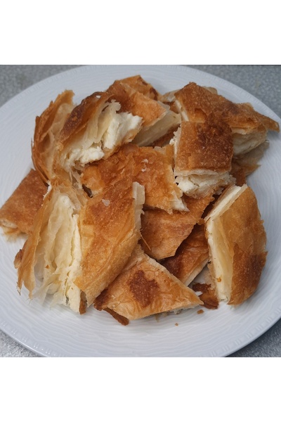 Genel Markalar Selanik Böreği, Bougatsa - Peynirli (20 cm x 30 cm)