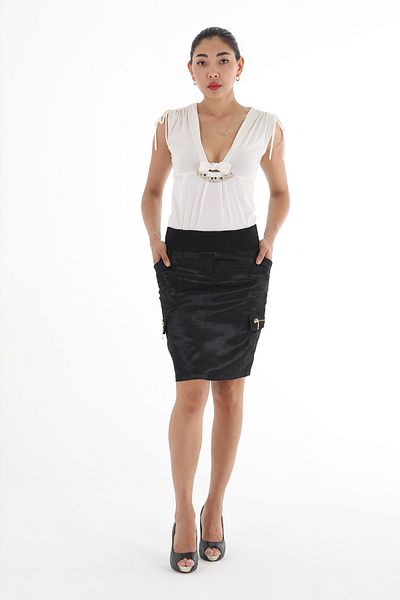 Balizza SKIRT WITH POCKET ZIPPER ACCESSORY AND ELASTIC WAIST