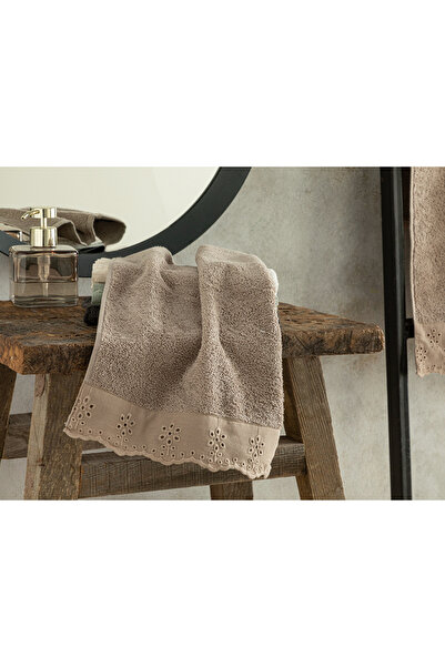 English Home Lilian Pamuklu Brodeli El Havlusu 30x40 Cm Bej