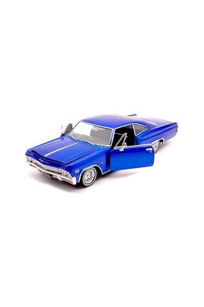 WELLY 1965 Chevrolet Impala Ss 396 1:24 Metallic Blue