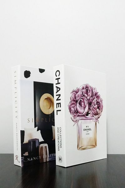 BayCazip Simplecity & No5 Perfume Themed 2-Piece Decorative Book Box Set