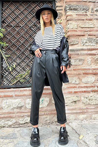 Trend Alaçatı Stili Women's Black High Waist Pleated Loose Cut Faux Leather T...