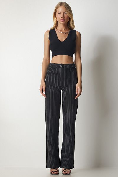 Happiness İstanbul Women's Black Thin Striped Comfortable Knitted Trousers UB00142