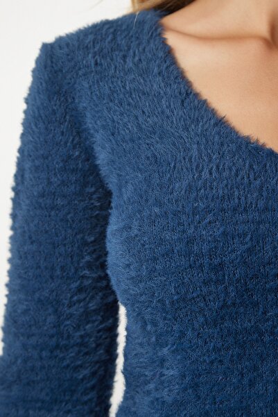 Happiness İstanbul Marineblauer Strickpullover mit V-Ausschnitt und Bärtchen für Damen NF00072