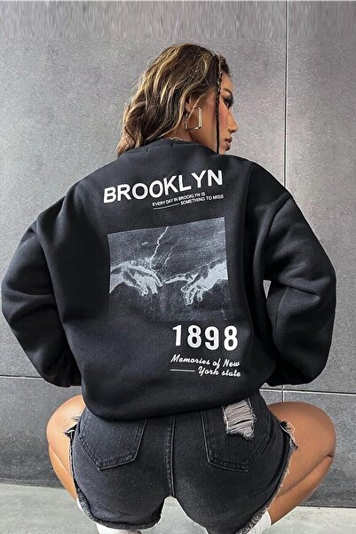 Adrift Hanorac oversize unisex Bronlyn 1898 cu imprimeu pe spate și guler rot...