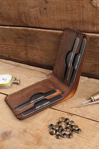 New Coast Leather 1900's Малък мъжки портфейл от естествена кожа, 100% ръчно изработен, светлокафяв