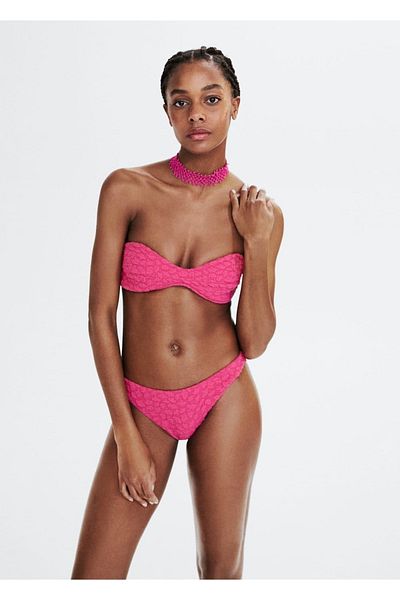 MANGO Woman Strukturierte klassische Bikinihose