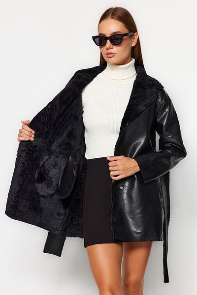 Trendyol Collection Oversize Faux Leather Coat - Belted, Plush Collar Detail, Black Premium Twoaw24Kb00150