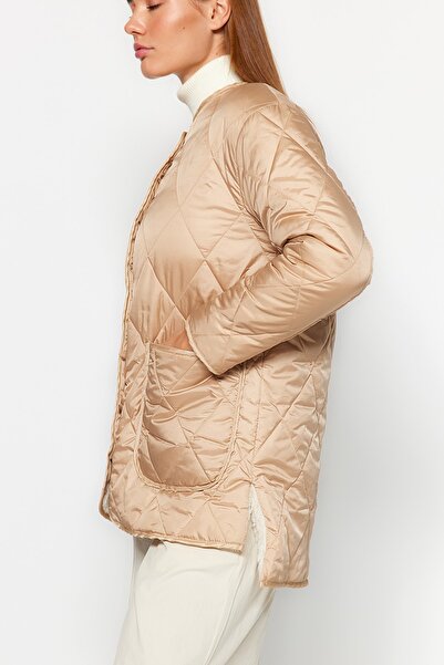 Trendyol Collection Norkový prémiový oversize oboustranný voděodpudivý prošívaný kabát TWOAW24MO00112