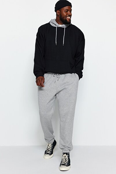 Trendyol Collection Plus Size Gray Jogger Sweatpants - Fleece Cut, Warm Tmnaw24Aj00002