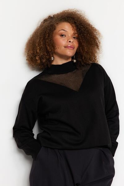 Trendyol Curve Черен трикотажен пуловер с стояща яка - детайли от тюл Tbbaw24An00008