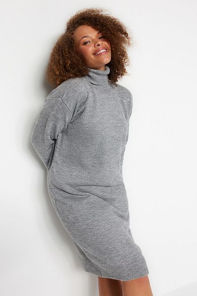 Trendyol Curve Сіра трикотажна сукня з водолазкою TBBAW24AH00014