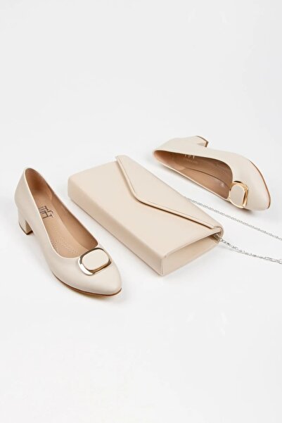 SOFT FASHION Kadın Bej Yeni Moda Şık Rahat Klasik Toka Detaylı Az Topuklu Aya...