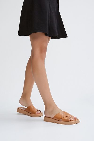 Valmenti Marzetti Women's Tan Leather Flat Slippers