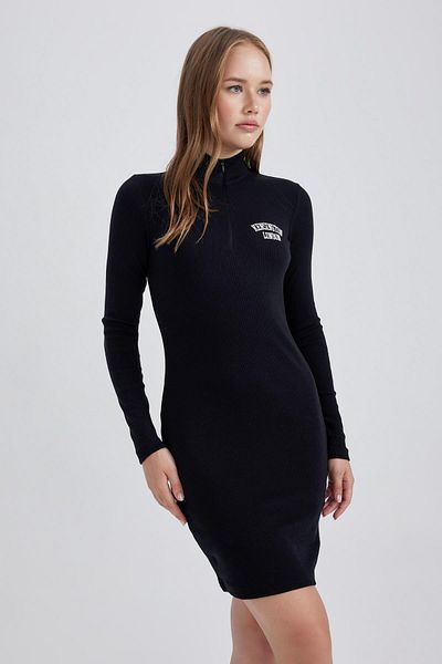 DeFacto Cool Bodycon Poloviční rolák Žebrovaná košilka s dlouhým rukávem Mini šaty B2467ax23au