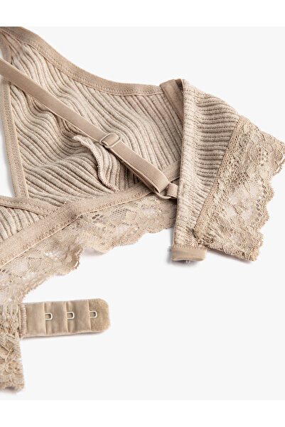 Koton Ungepolsterter BH mit Spitzendetail – ohne Bügel und Körbchen