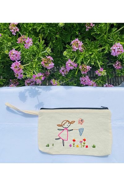 Handream Cheerful Girl Chasing Butterfly, Handmade Embroidered Makeup/Handbag