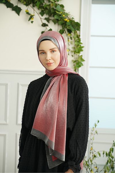 ARMANDA Burgundy Pearl Shawl