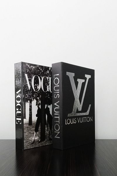 BayCazip 2-Piece Decorative Book Box - Women and Black Silver Themed