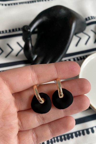 Glaren Black Enameled Two Piece Design Women's Earrings