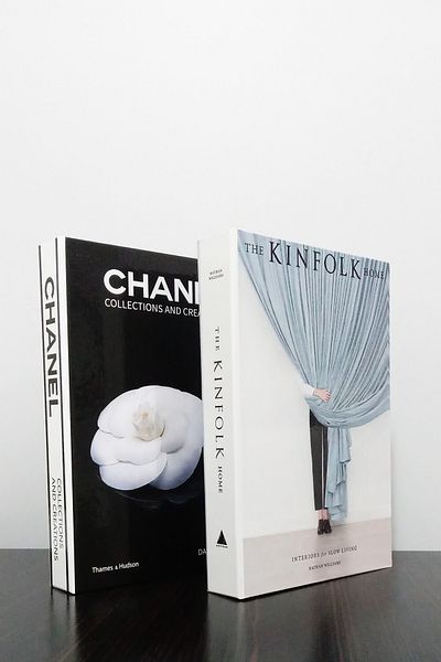 BayCazip Black Rose and Kinfolk Curtain Themed 2-Piece Decorative Book Box Set