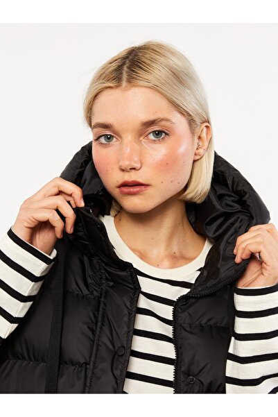 LC Waikiki Women's Puffer Hooded Vest